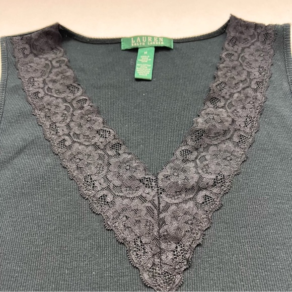 2/25 Lauren Ralph Lauren Black Lace v neck tank top sleeveless 90s vibes m - Picture 2 of 4